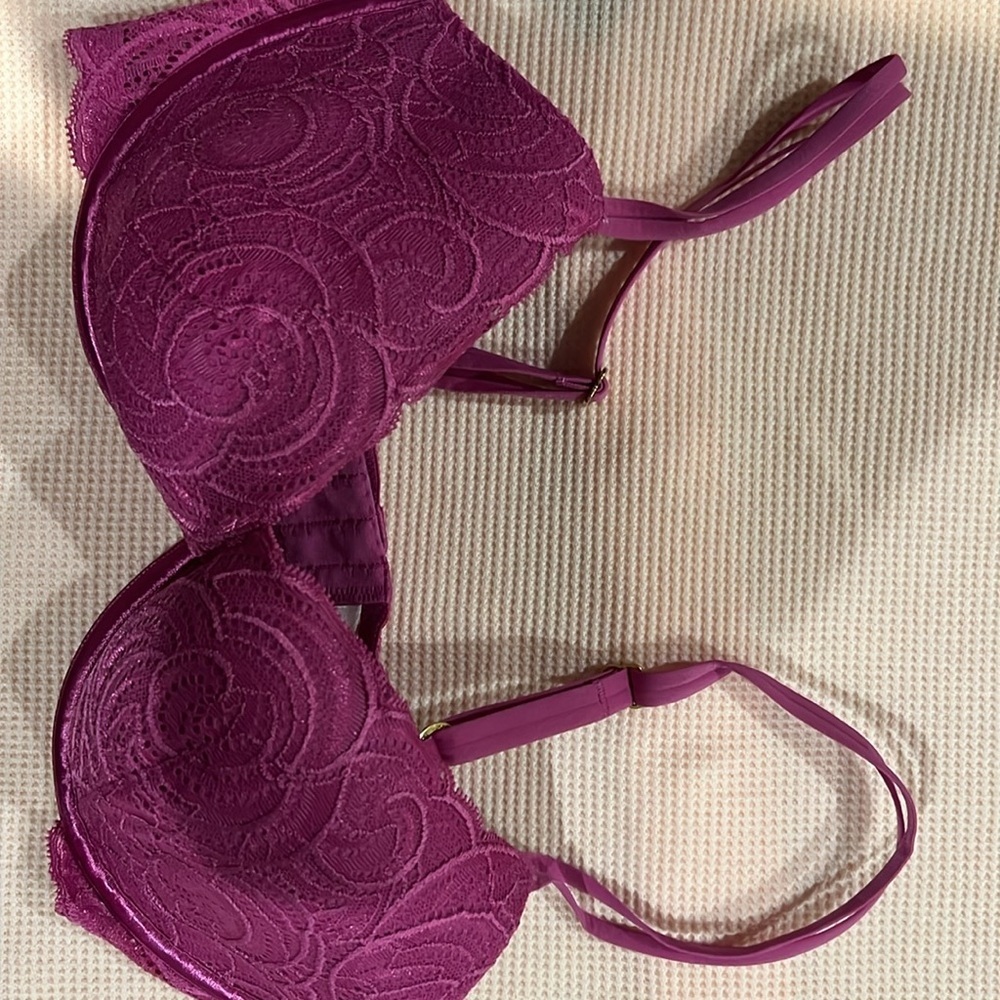 Sold - Picture 2 of 6